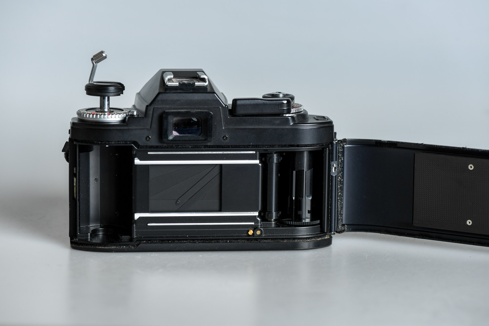 Nikon FG - black "PANDA" - Top Zustand (0197)