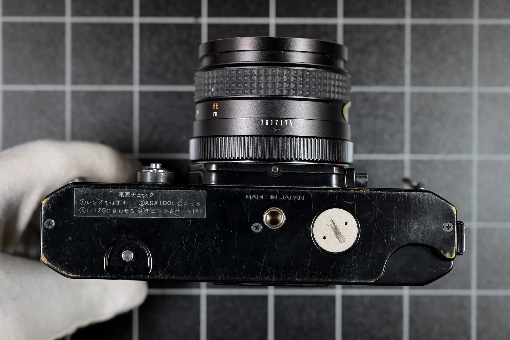 Konica Autoreflex T3 - black mit Hexanon AR 50/1.7