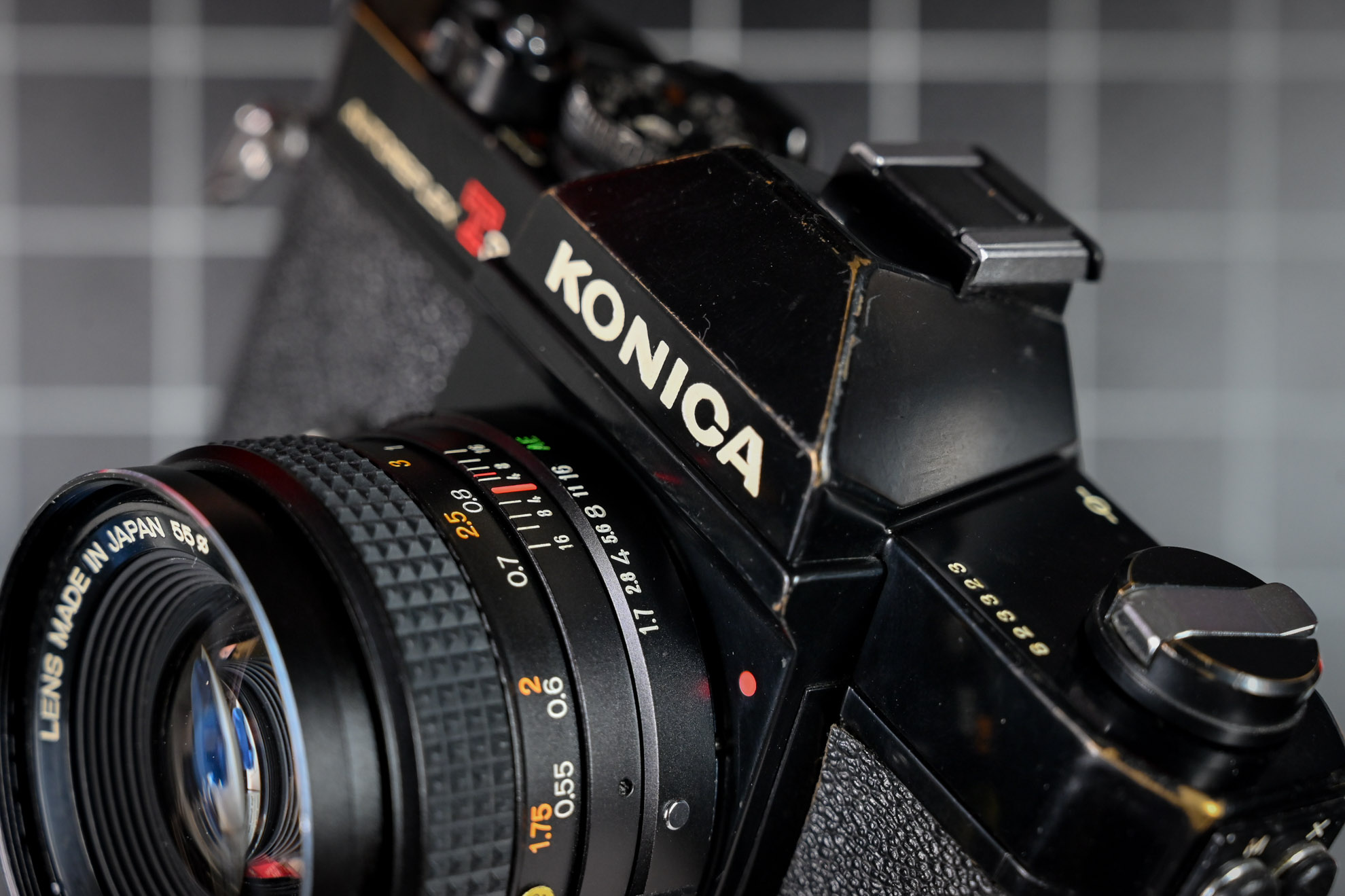 Konica Autoreflex T3 - black mit Hexanon AR 50/1.7