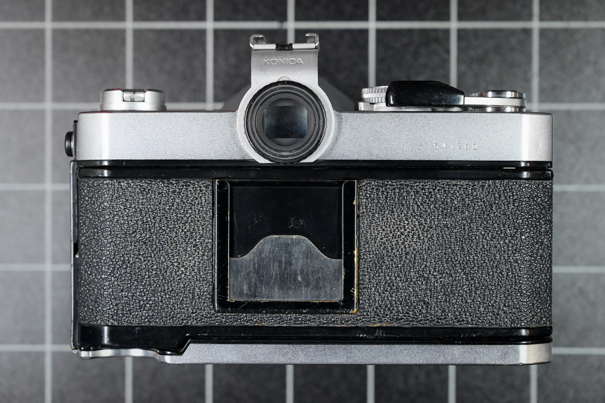 Konica Autoreflex T3 - silber mit Hexanon AR 52/1.8