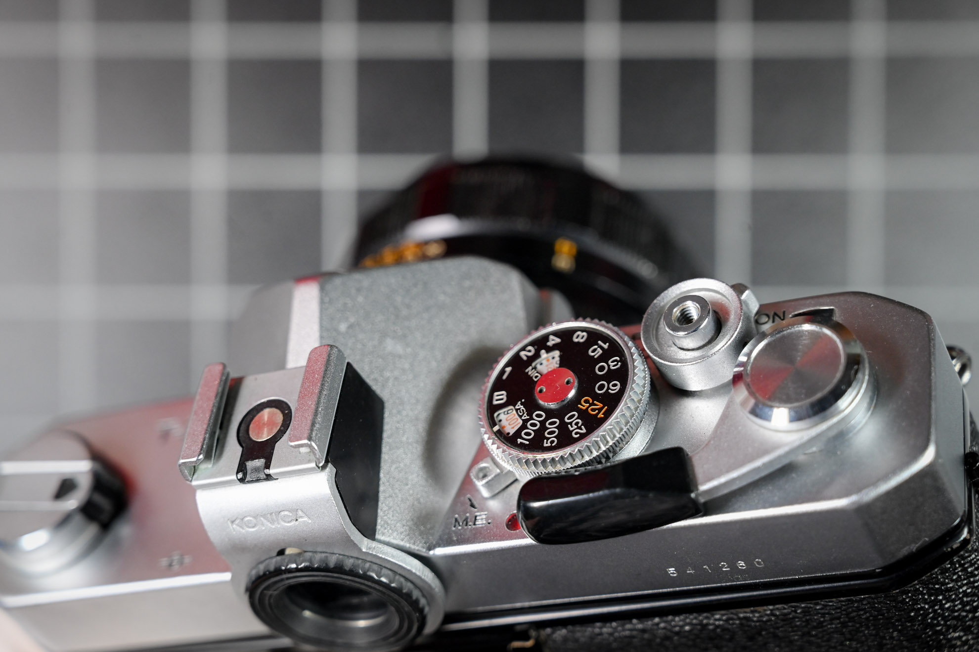 Konica Autoreflex T3 - silber mit Hexanon AR 52/1.8