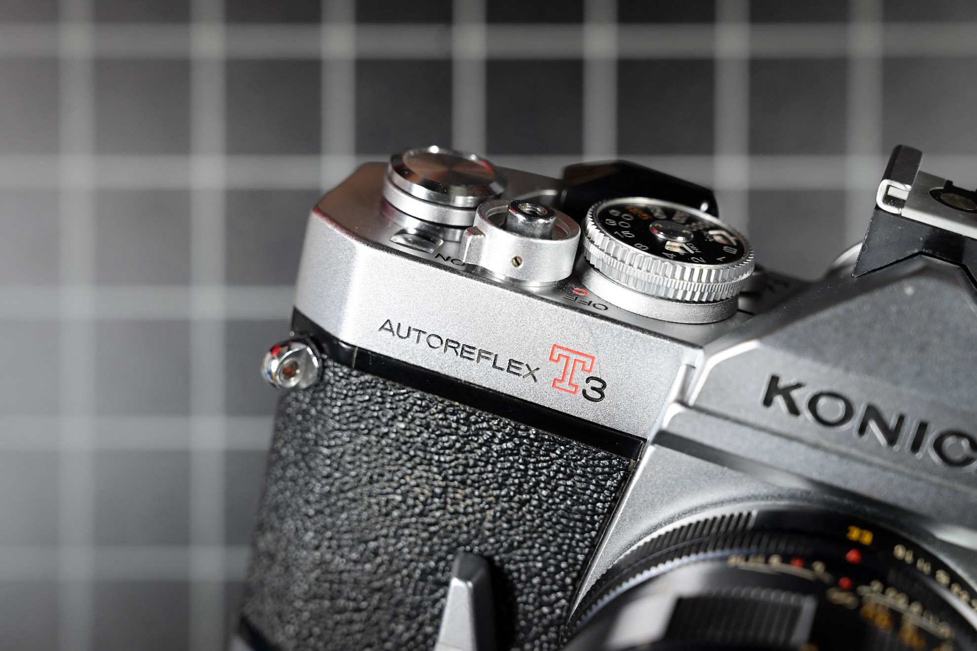 Konica Autoreflex T3 - silber mit Hexanon AR 52/1.8