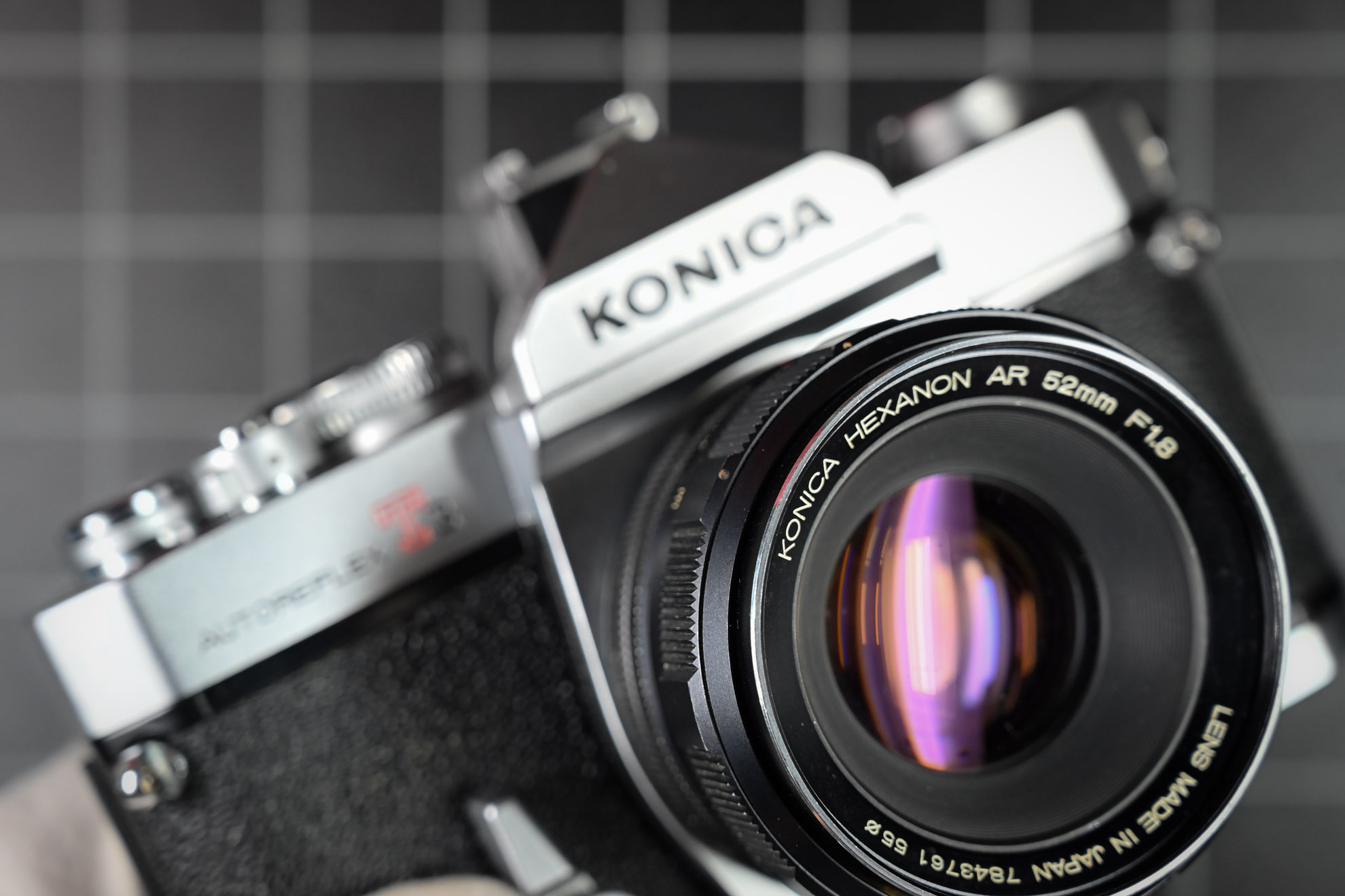 Konica Autoreflex T3 - silber mit Hexanon AR 52/1.8