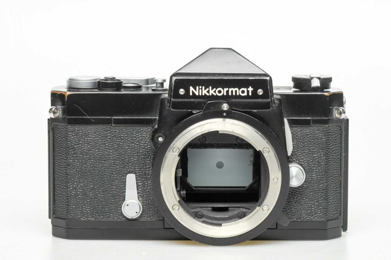 Nikon Nikkormat FT schwarz Vorderansicht