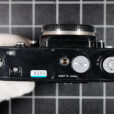 Nikon F2 Photomic Bodenplatte Detail