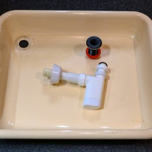 Laborbecken - Kunststoff Chemiefest mit Ablaufgarnitur