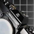 Nikon Nikkormat EL black schraeg vorne