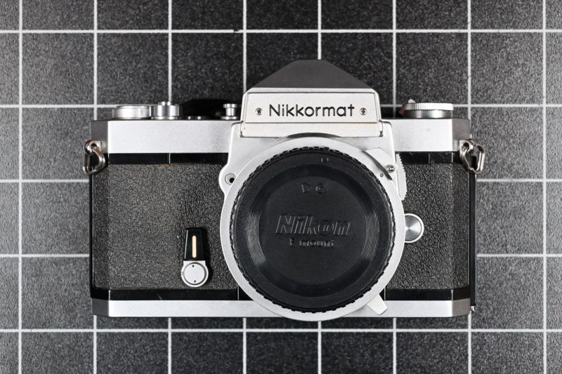 Nikon Nikkormat FT silber Vorderansicht