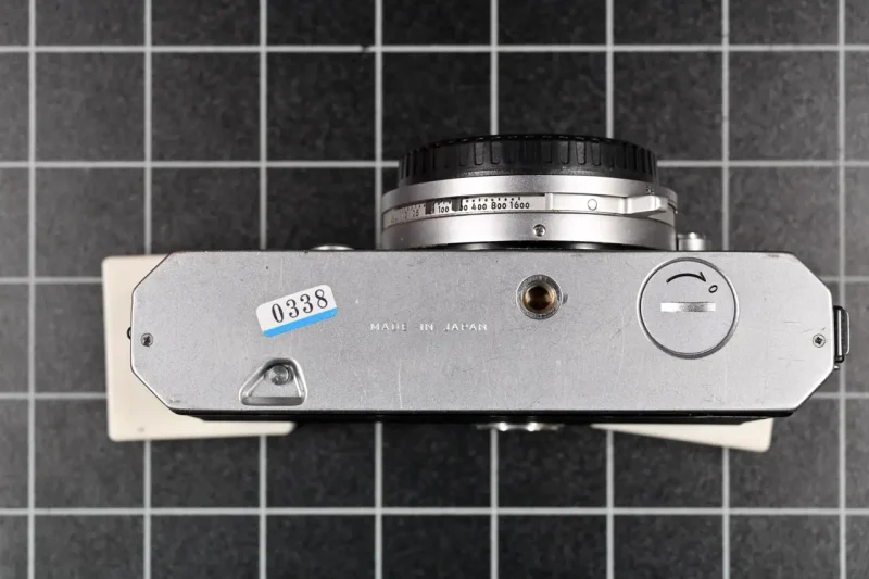 Nikon Nikkormat FT silber Bodenplatte Nikon Nikkormat FT silber Bodenplatte