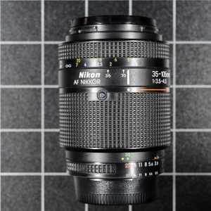 Nikon AF Nikkor 35-105 1