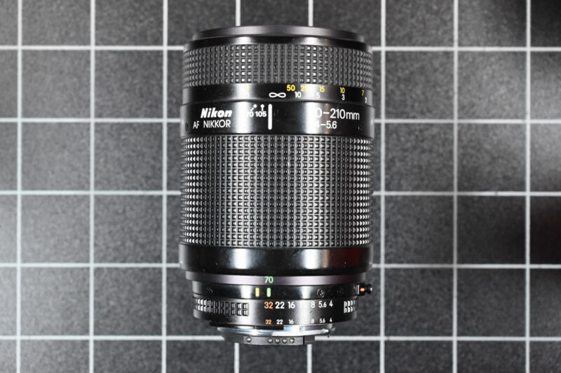 Nikon AF Nikkor 70-210mm 05